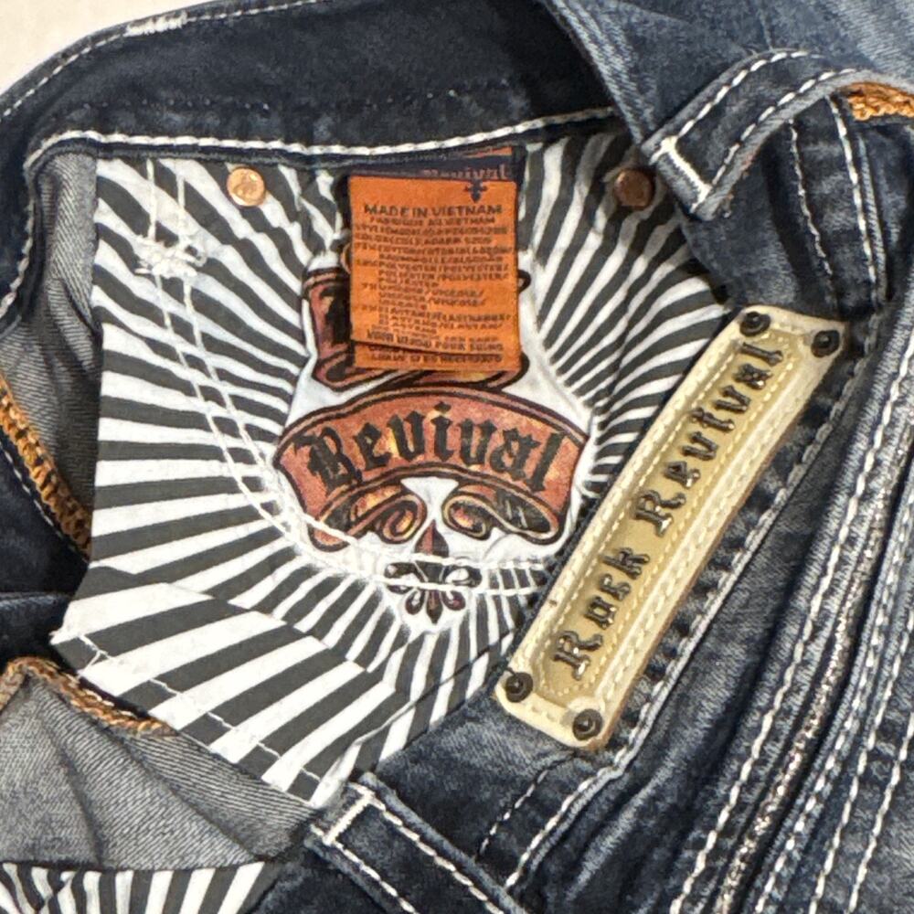 Rock Revival Y2K Western Embellished Distressed Jeans - Picture 9 of 11